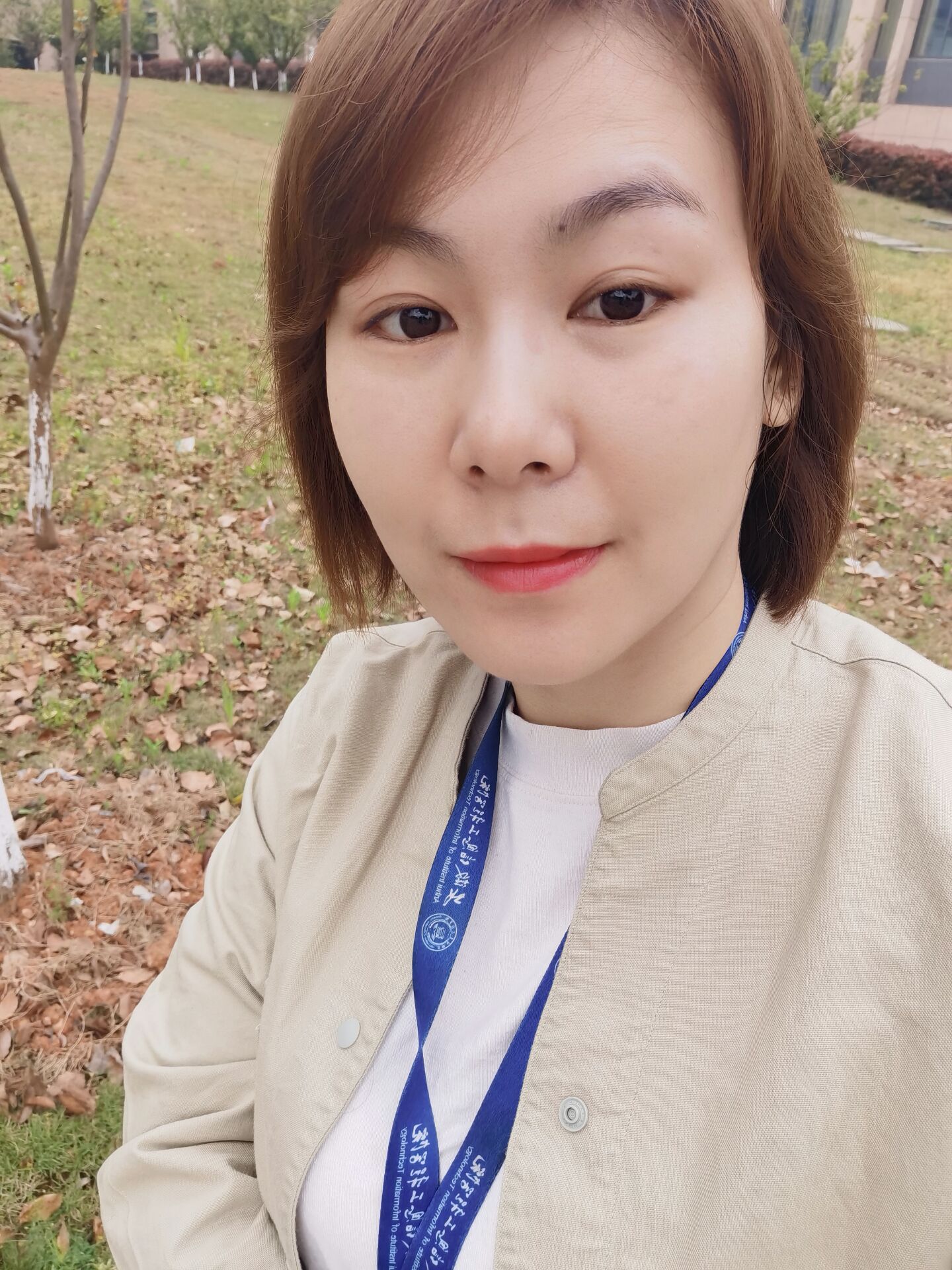 杨小庆.jpg 杨小庆.jpg